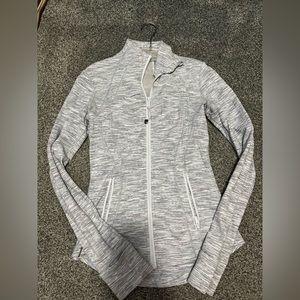 Lululemon define jacket size 4